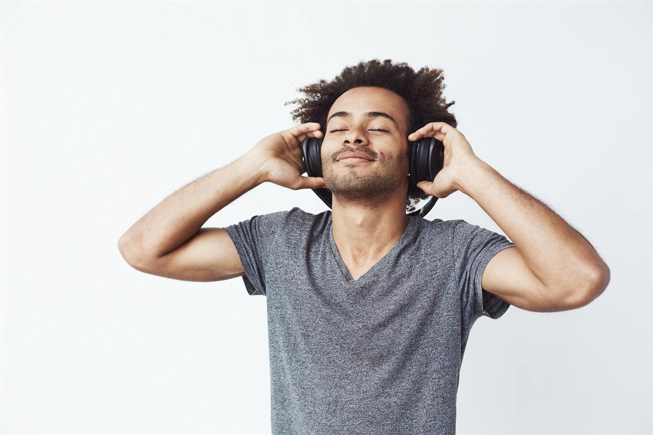 P47 Bluetooth-os akkus  fejhallgató headset MP3 lejátszó - fekete