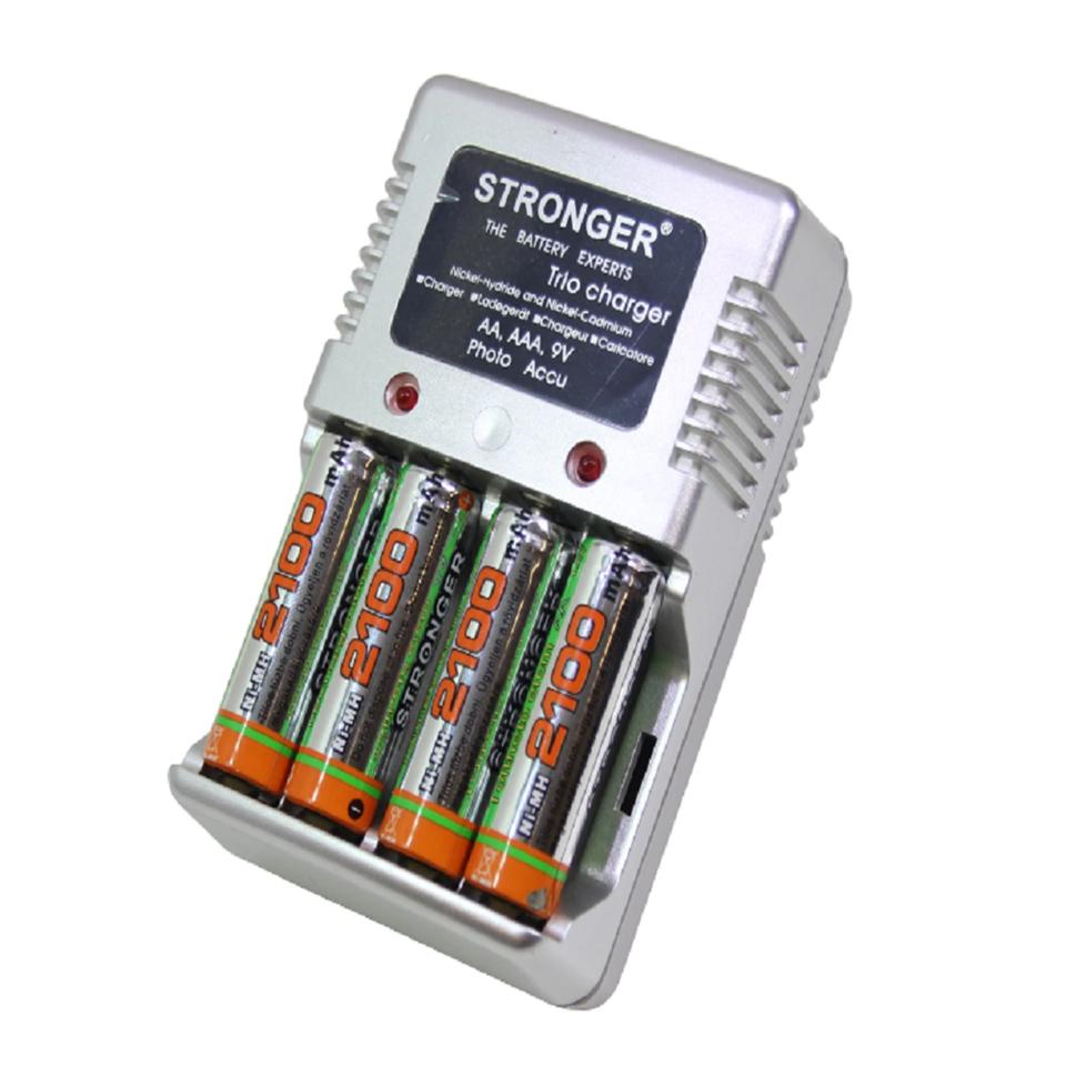 Univerzális elemtöltő + 4 db tölthető 2100mAh ceruza akku